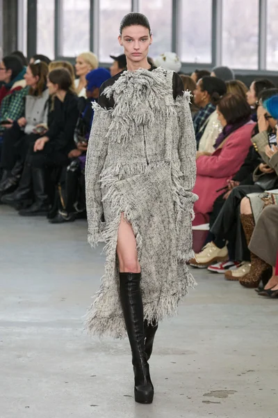 Look 33
